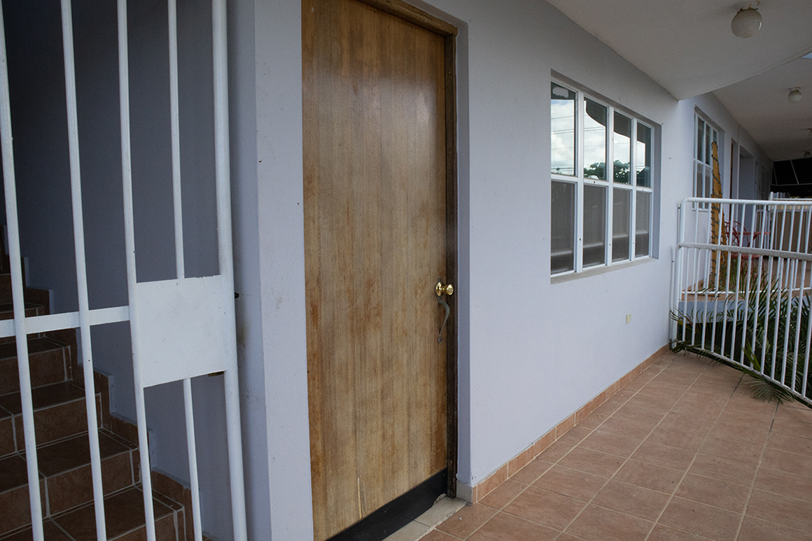 Entrada-Entrance
