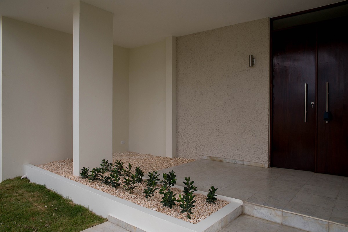 Entrada-Entrance