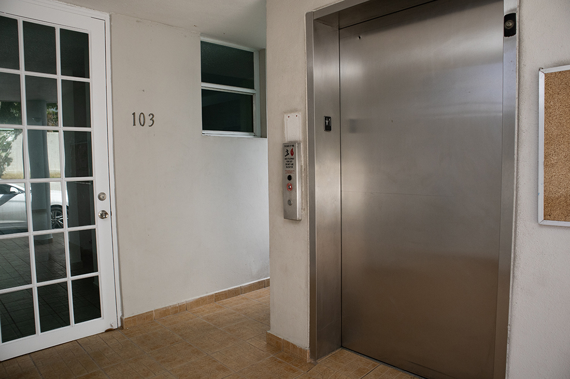Entrada-Entrance