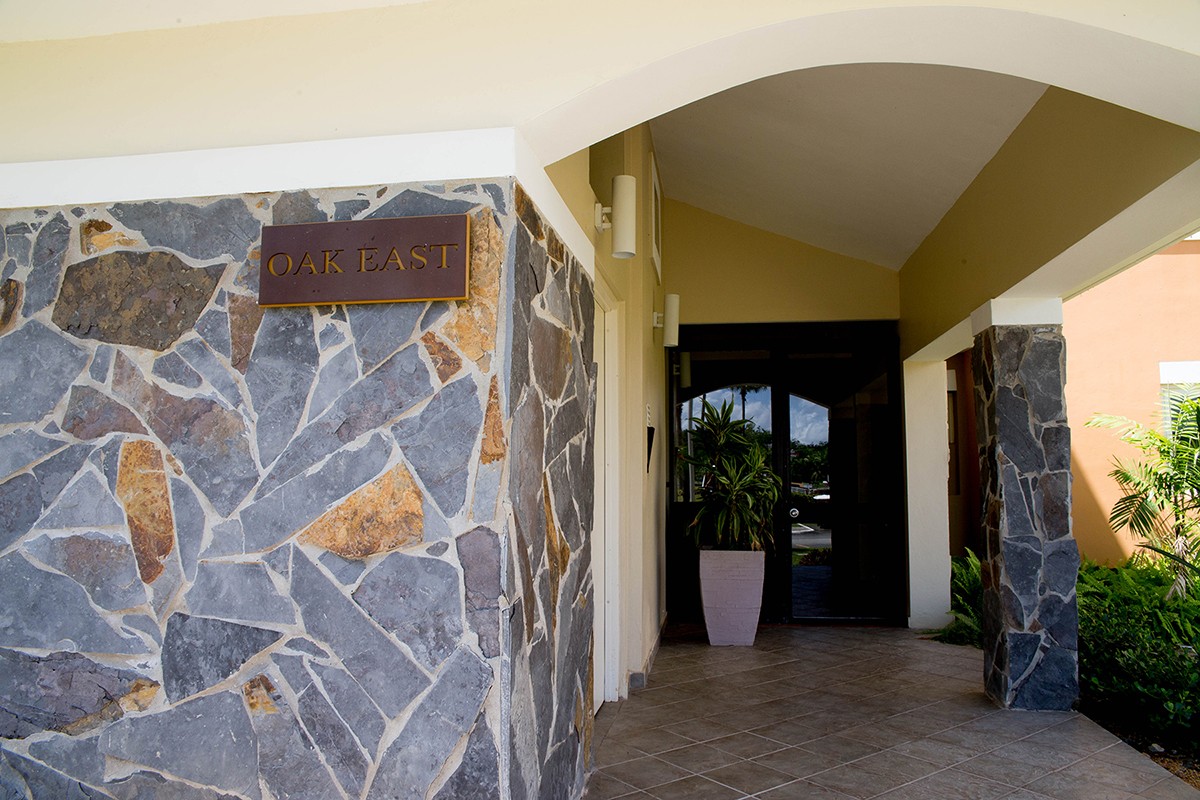 Entrada-Entrance