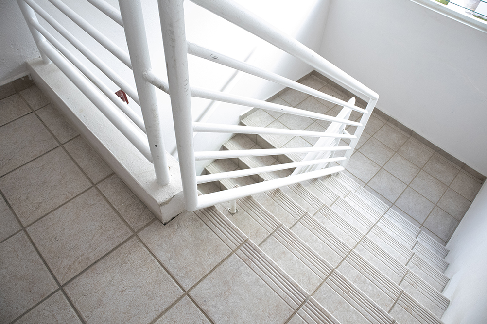 Escalera-Stairs