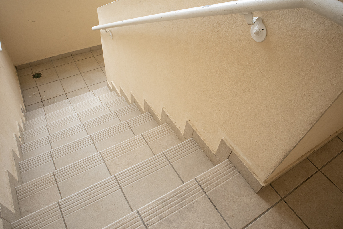 Escalera-Stairs