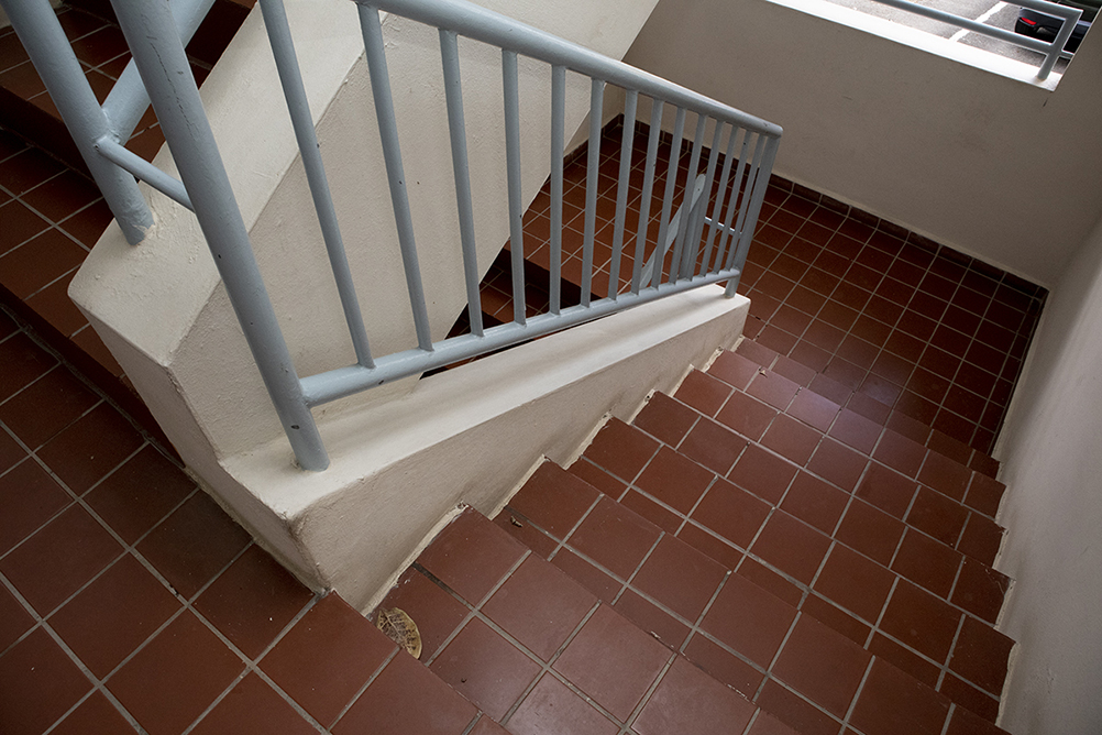 Escalera-Stairs