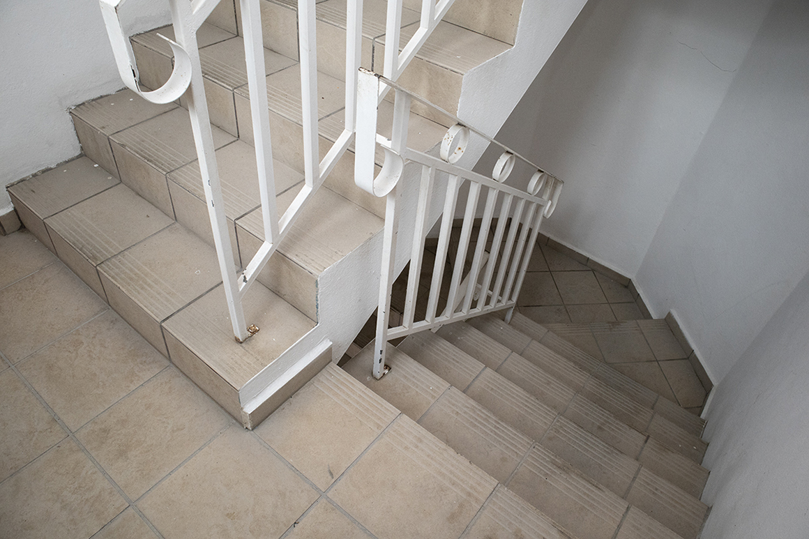 Escalera-Stairs