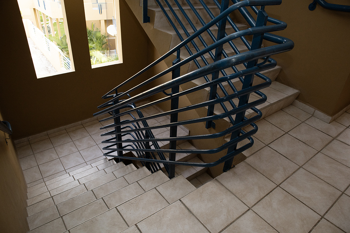 Escalera-Stairs