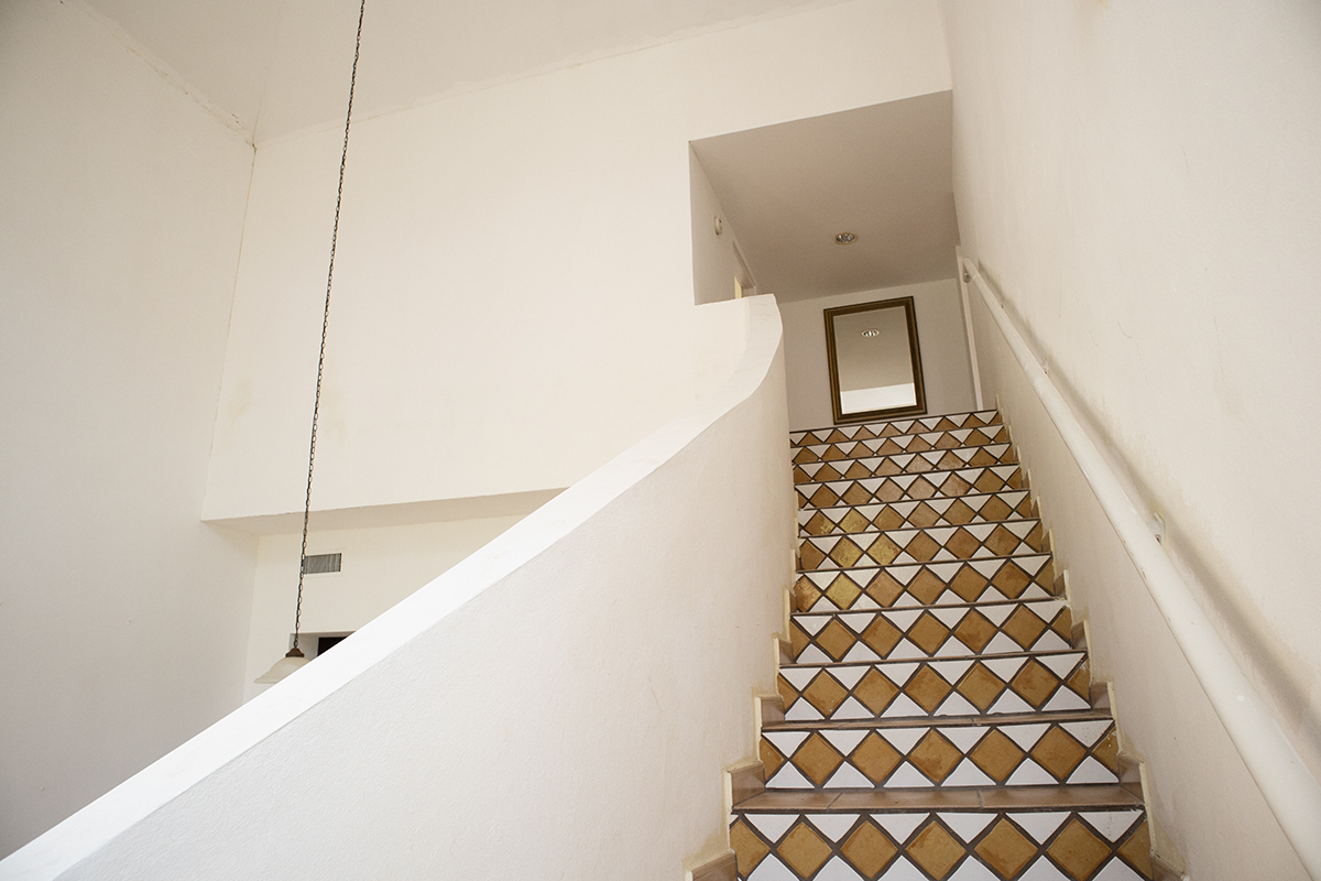 Escalera-Stairs
