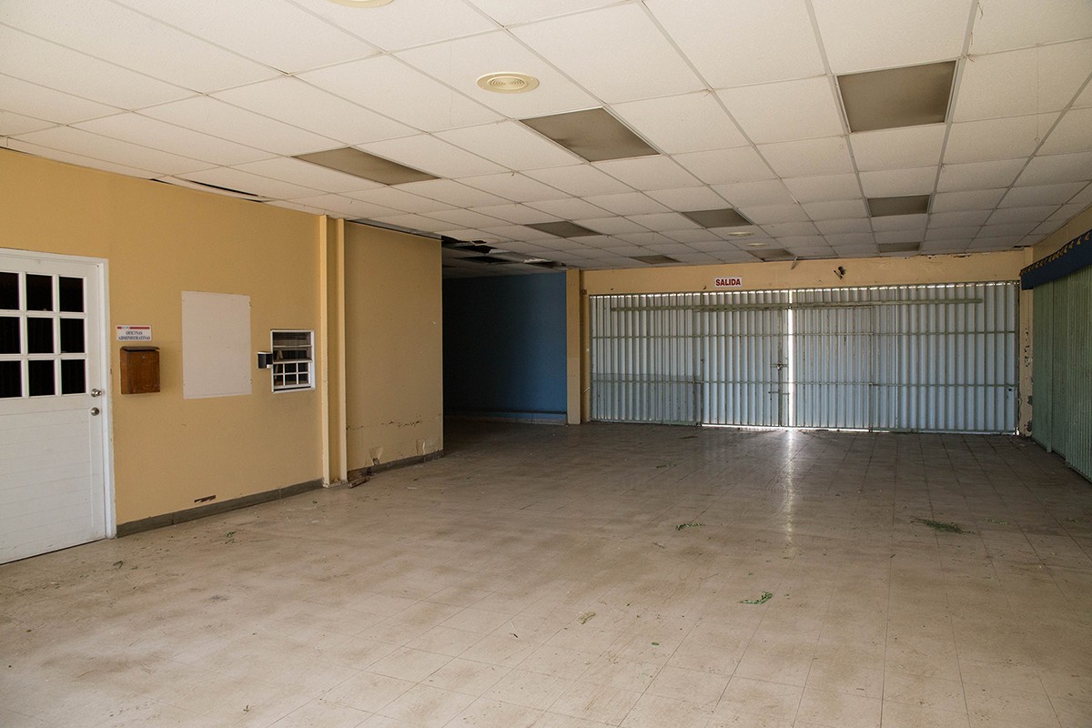 Interior -Inside-