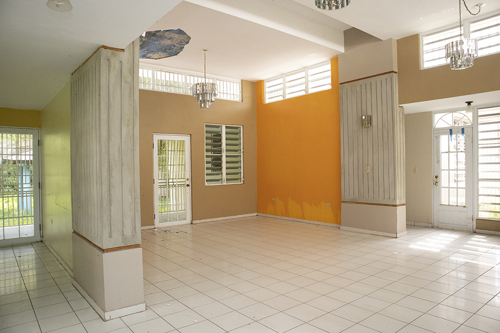 Interior-Inside.