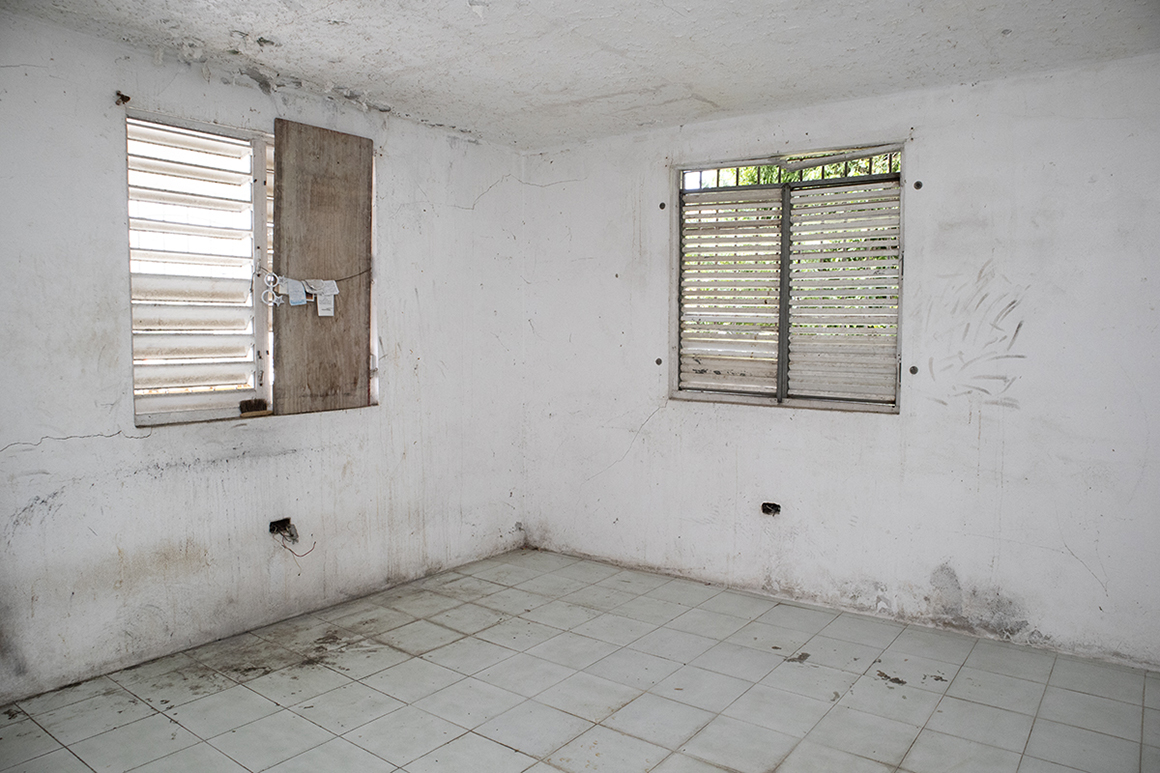 Interior-Inside.