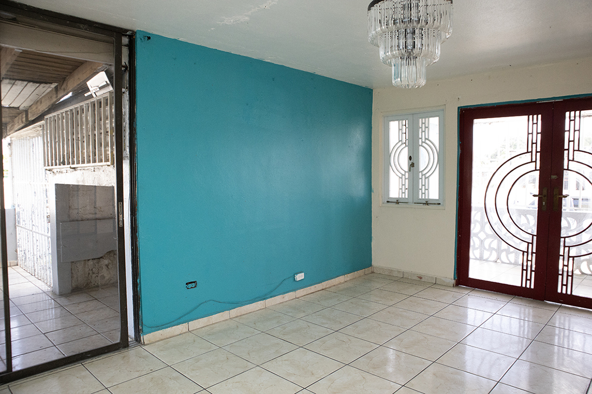Interior-Inside.