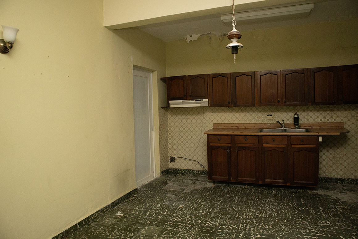 Interior-Inside.