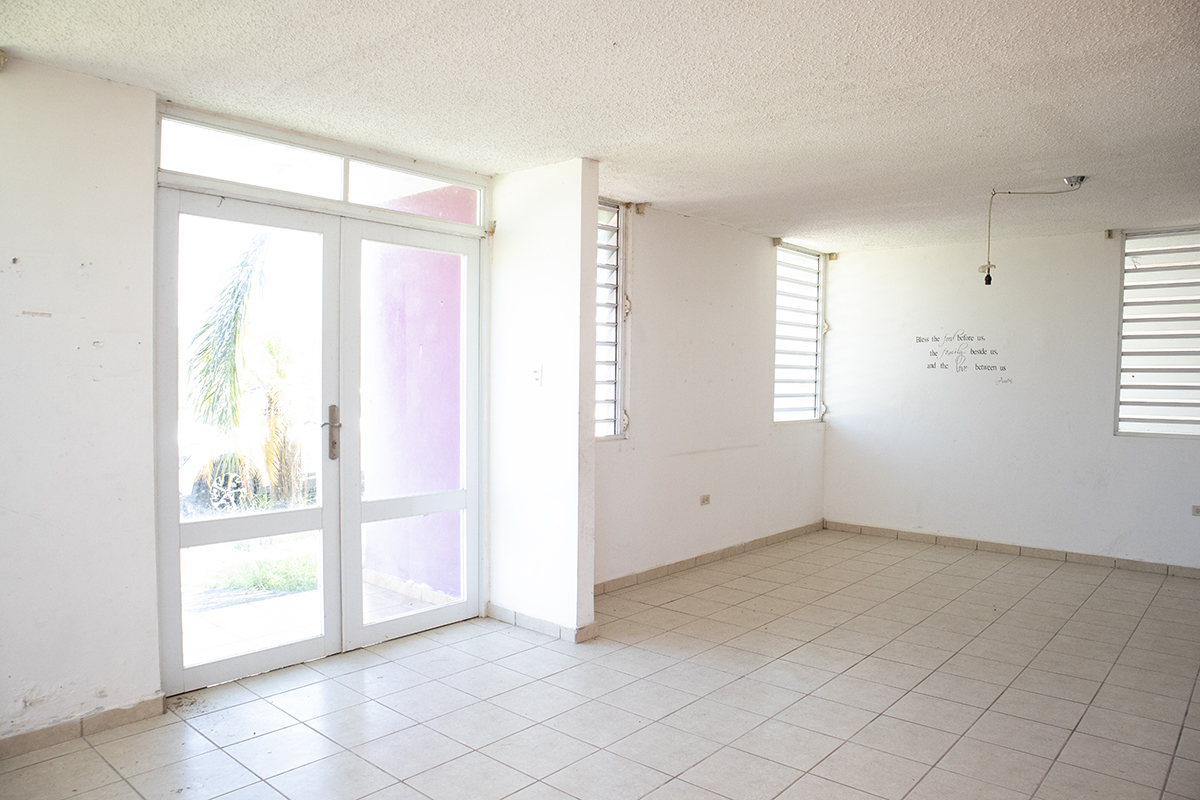 Interior-Inside.