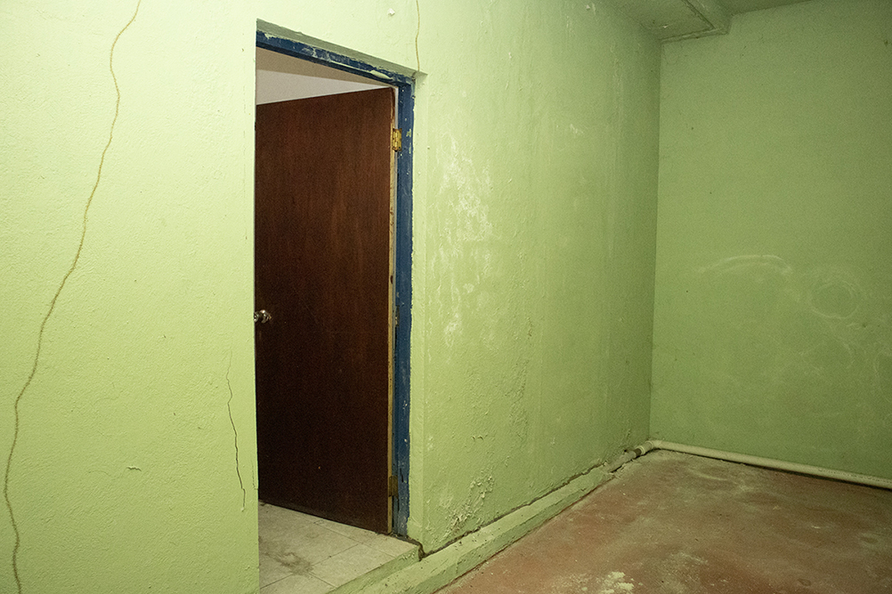 Interior-Inside.