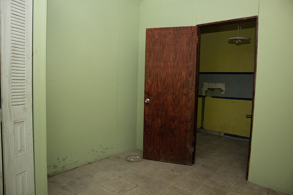 Interior-Inside.