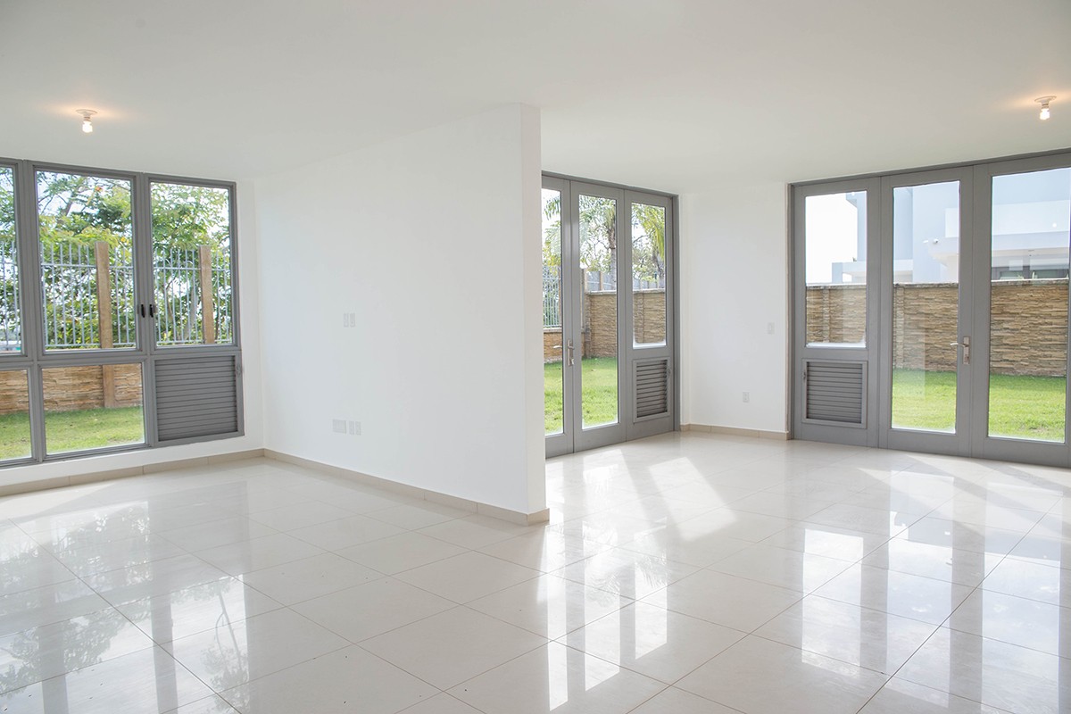 Interior-Inside.