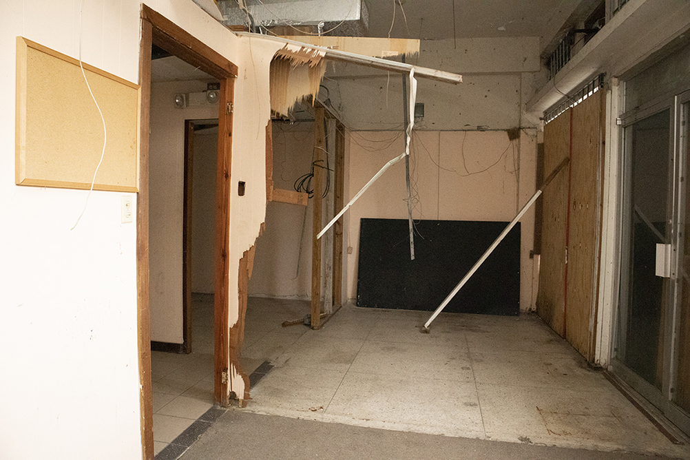Interior-Inside.