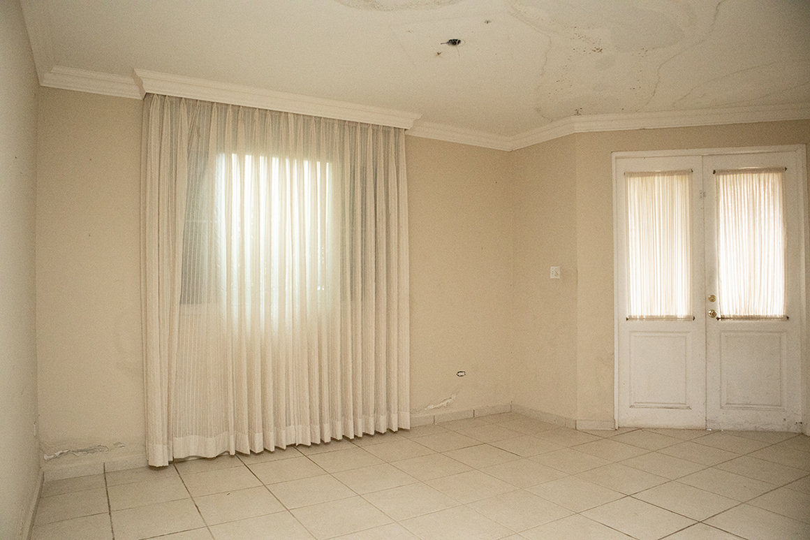 Interior-Inside.