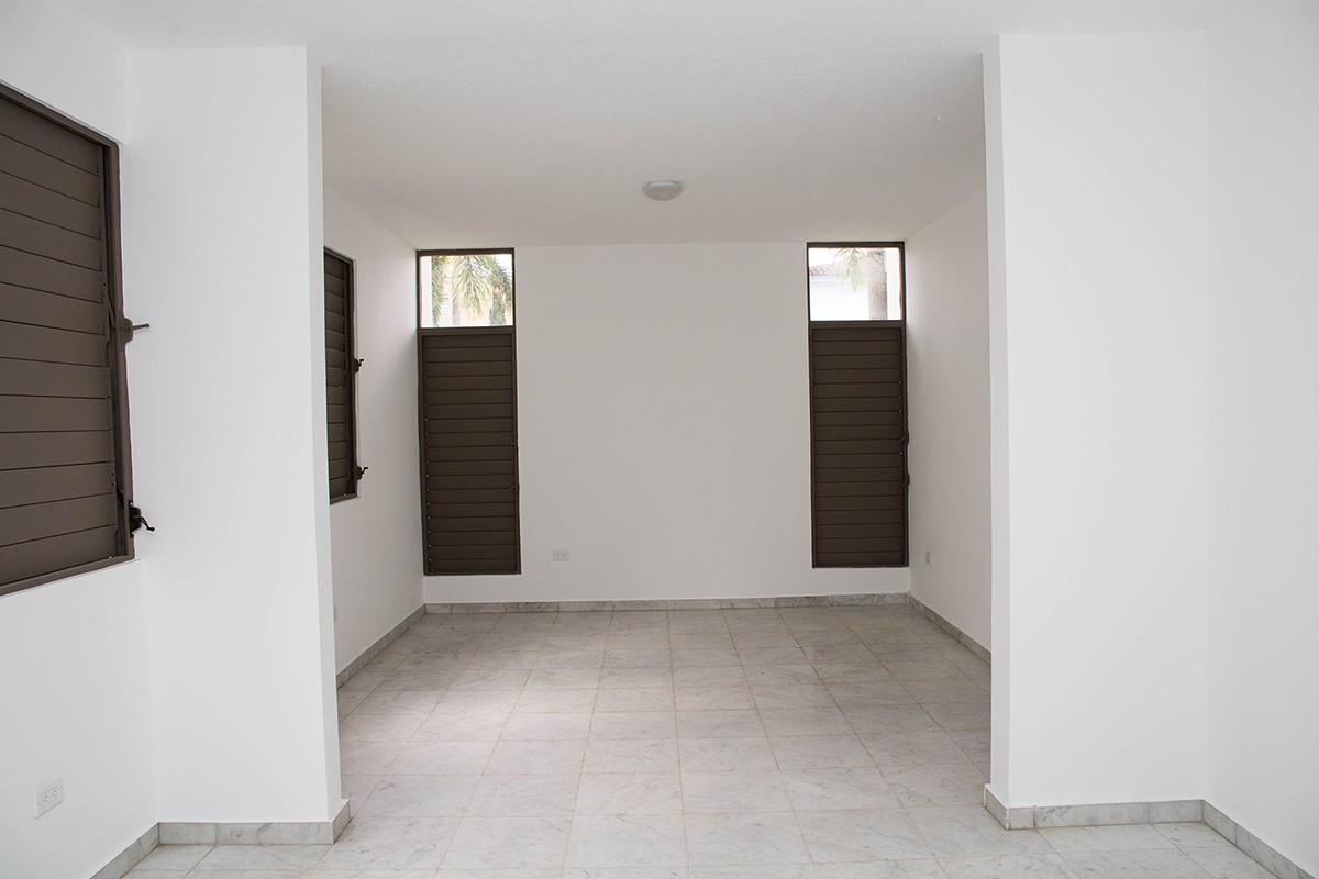 Interior-Inside.