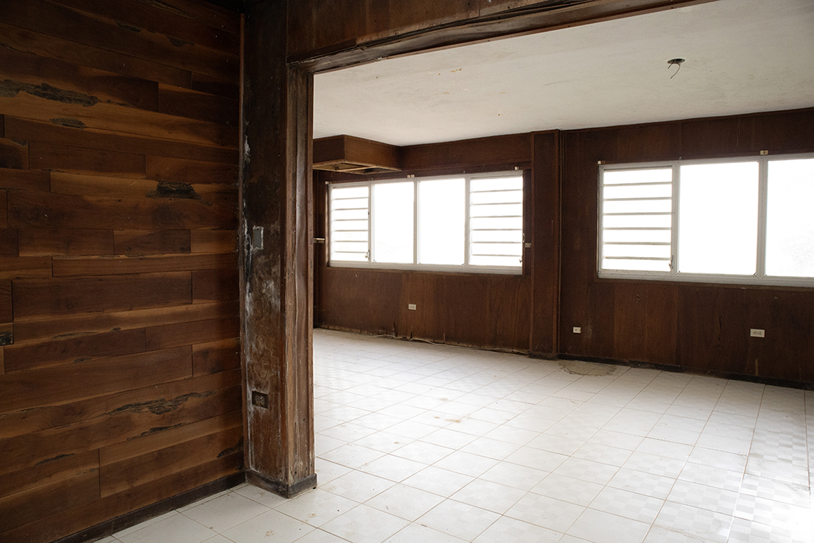 Interior-Inside.